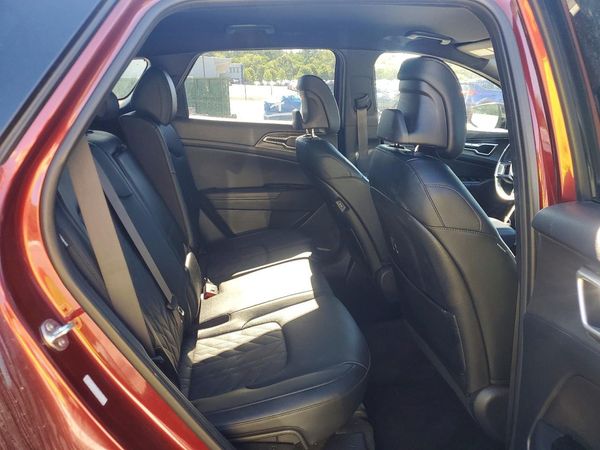 2025 KIA SPORTAGE X-LINE