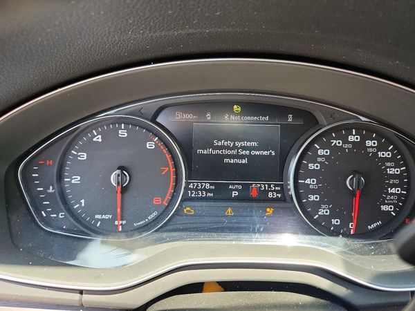 2022 AUDI Q5 quattro Premium