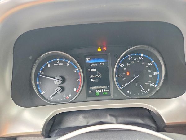 2018 TOYOTA RAV4 Adventure/XLE