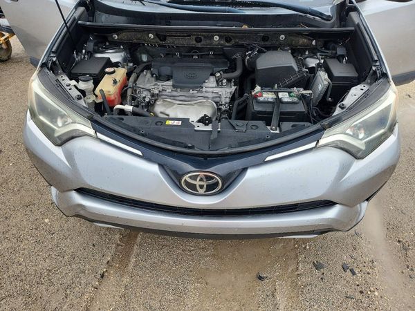 2018 TOYOTA RAV4 Adventure/XLE