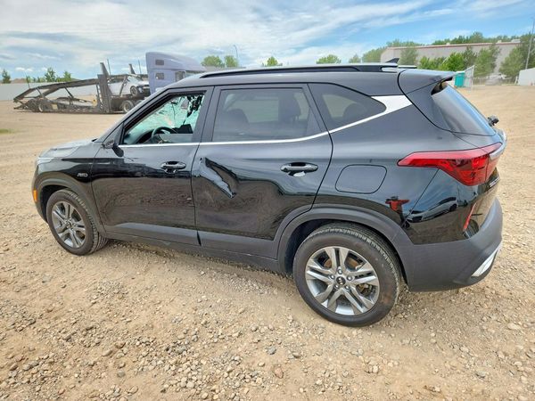 2021 KIA SELTOS S