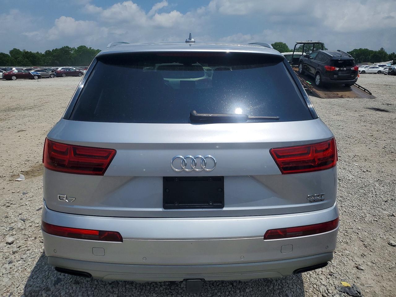 2018 AUDI Q7 quattro Premium Plus