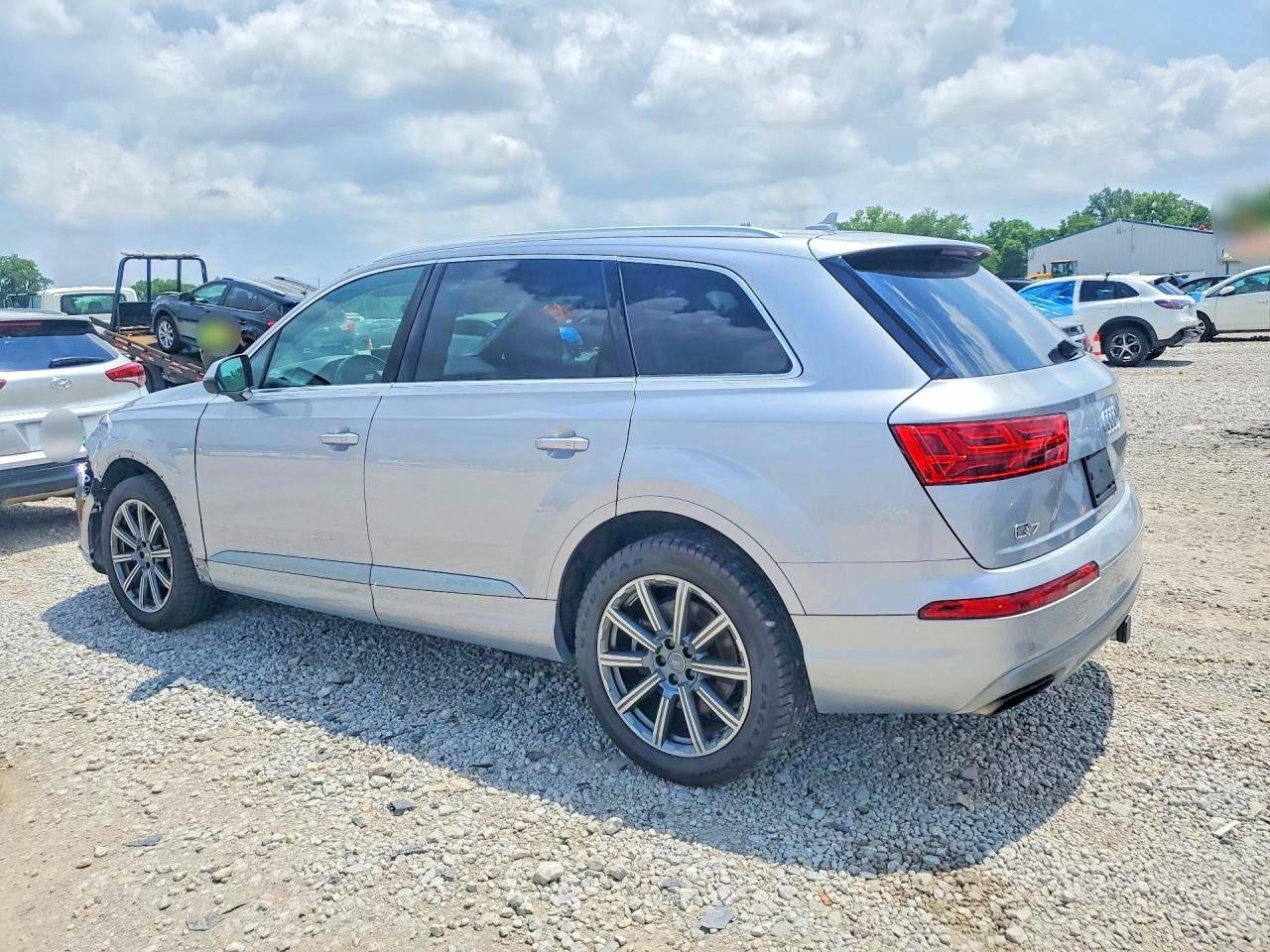 2018 AUDI Q7 quattro Premium Plus