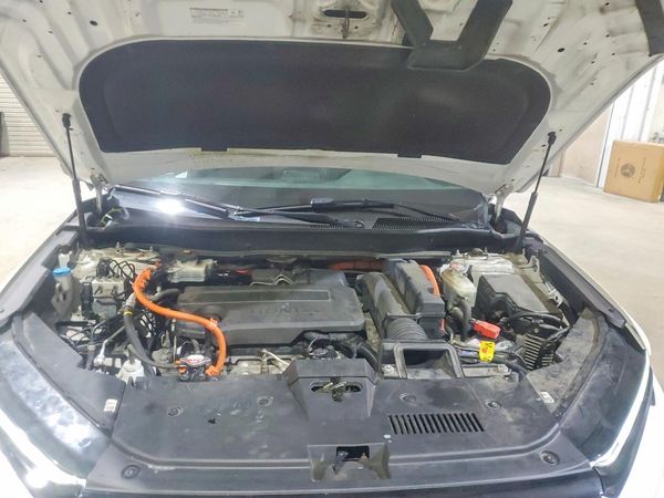 2023 HONDA CRV Sport — Engine bay