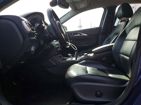 2018 INFINITI QX30