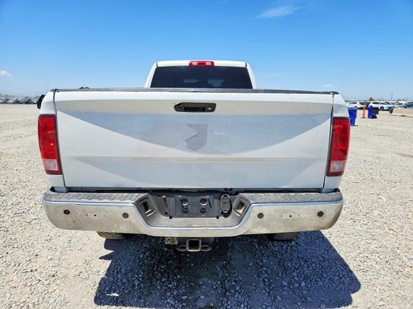 2018 RAM 2500 ST CREW CAB 4X4