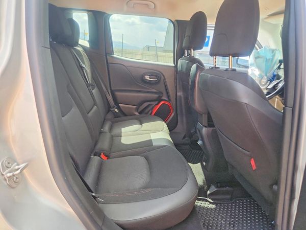 2018 JEEP RENEGADE TRAILHAWK 4X4