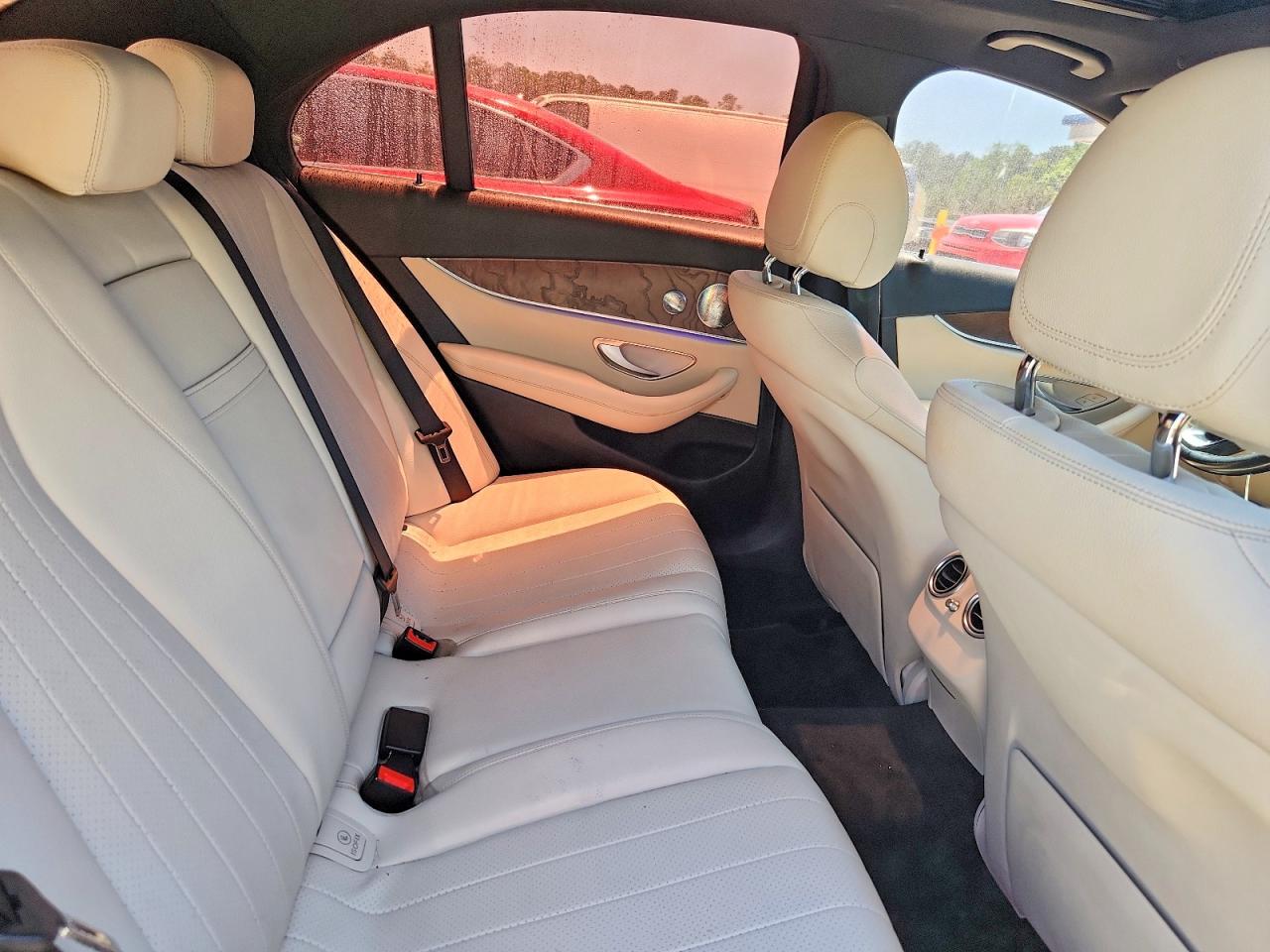 2017 MERCEDES-BENZ E E300