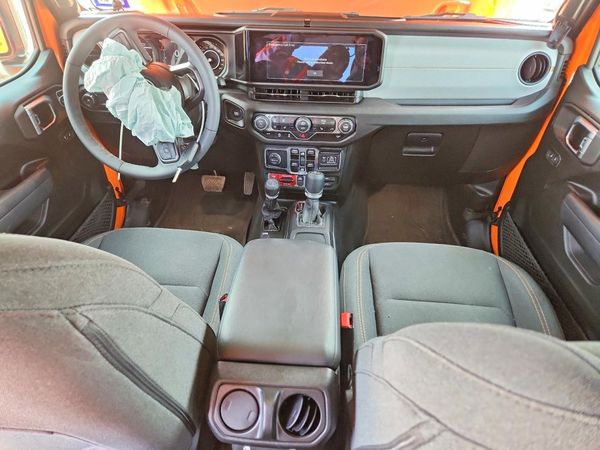 2025 JEEP WRANGLER