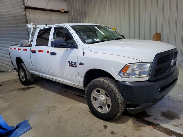 2018 RAM 2500 ST CREW CAB 4X4