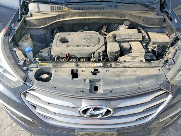 2017 HYUNDAI SANTA FE Base