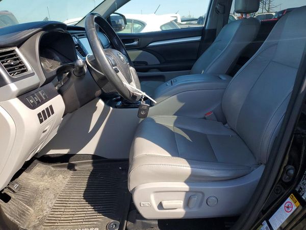 2017 TOYOTA HIGHLANDER SE/XLE
