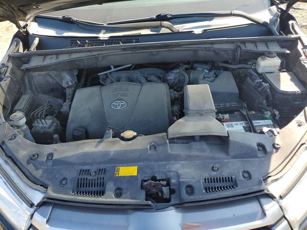 2017 TOYOTA HIGHLANDER SE/XLE