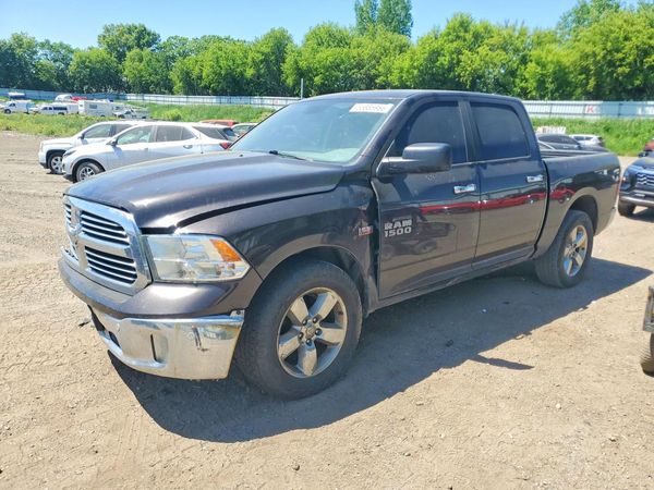 2017 RAM 1500 SLT