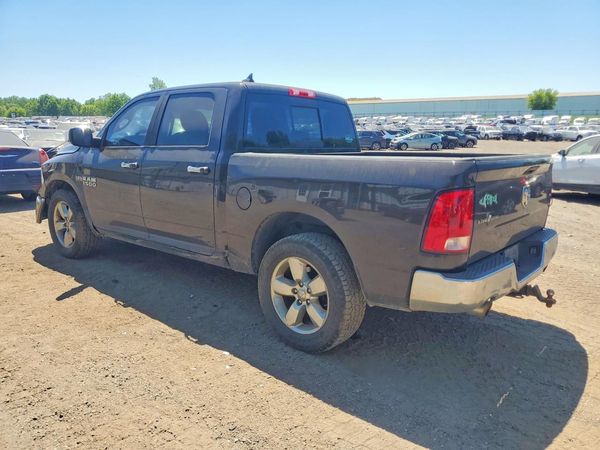2017 RAM 1500 SLT