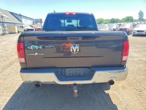 2017 RAM 1500 SLT