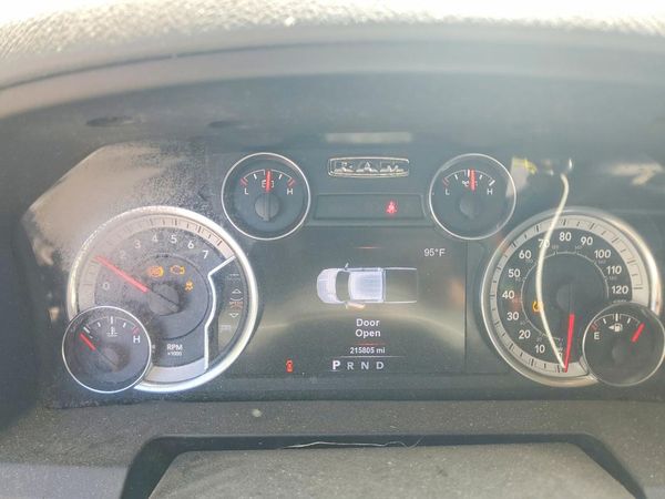 2017 RAM 1500 SLT