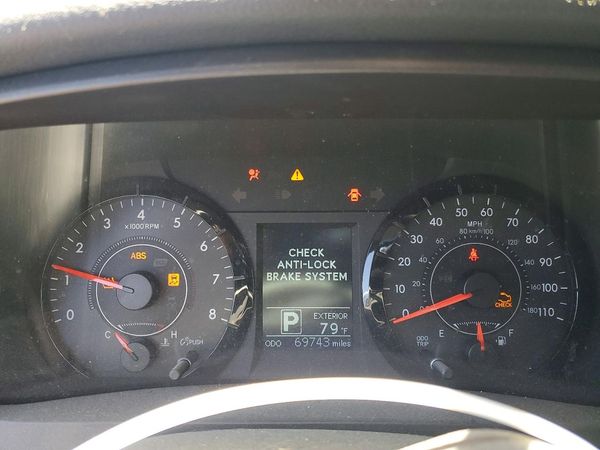 2016 TOYOTA SIENNA