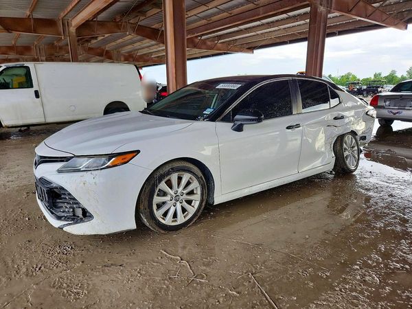 2019 TOYOTA CAMRY