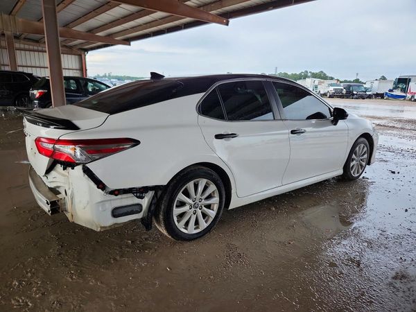 2019 TOYOTA CAMRY