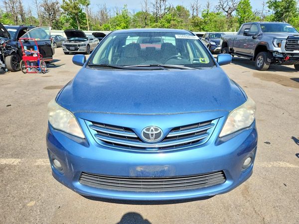 2013 TOYOTA COROLLA