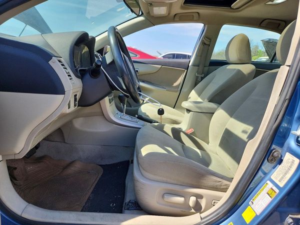 2013 TOYOTA COROLLA