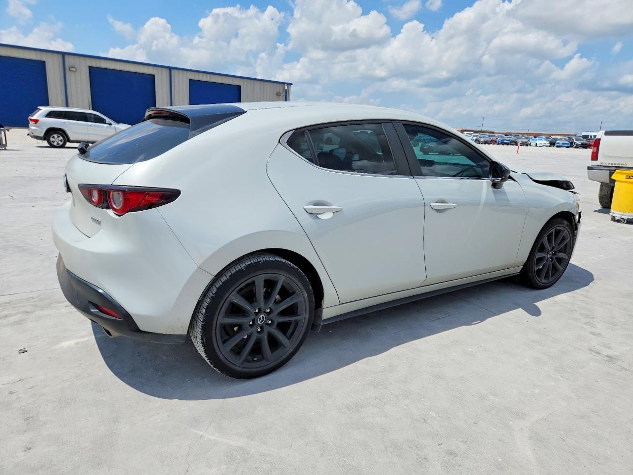2024 MAZDA 3 Select Sport Package