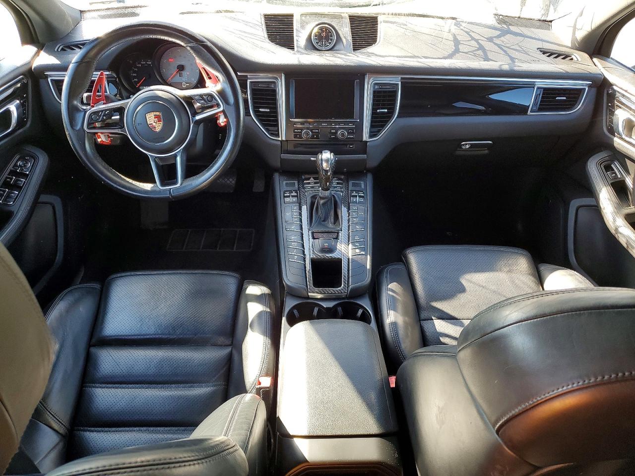 2015 PORSCHE MACAN