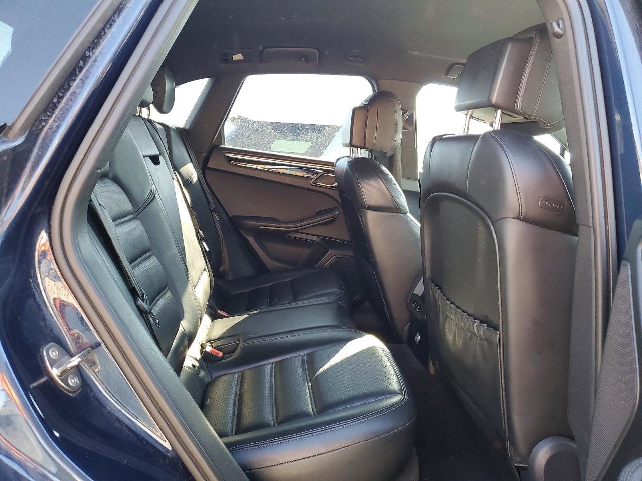 2015 PORSCHE MACAN