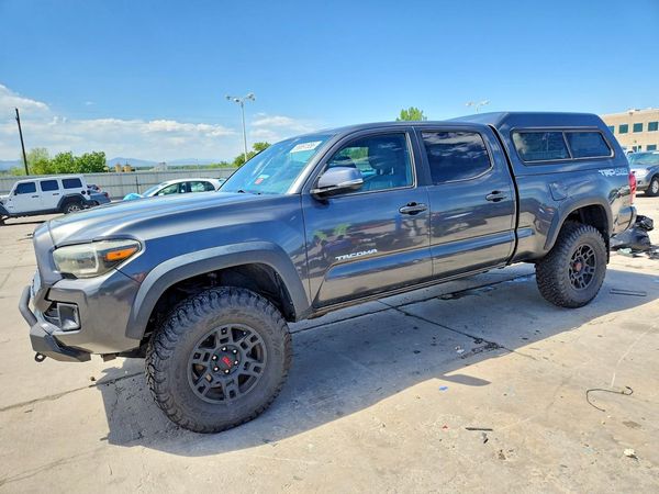 2017 TOYOTA TACOMA