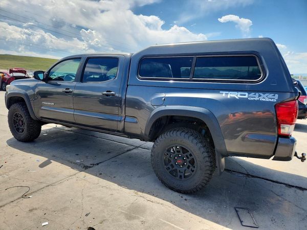 2017 TOYOTA TACOMA