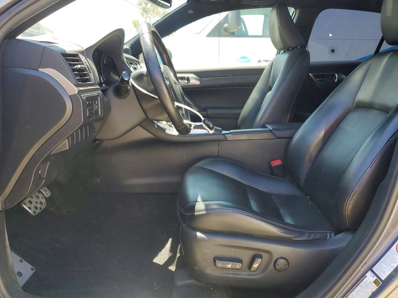 2015 LEXUS CT 200h