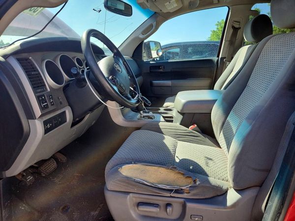 2012 TOYOTA TUNDRA SR5
