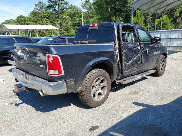 2015 RAM 1500 Laramie