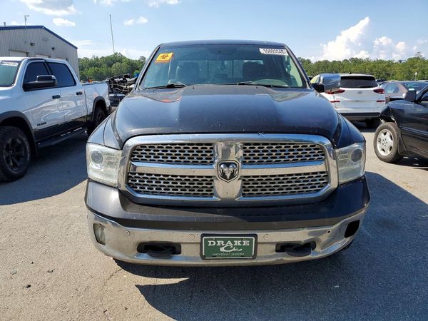 2015 RAM 1500 Laramie