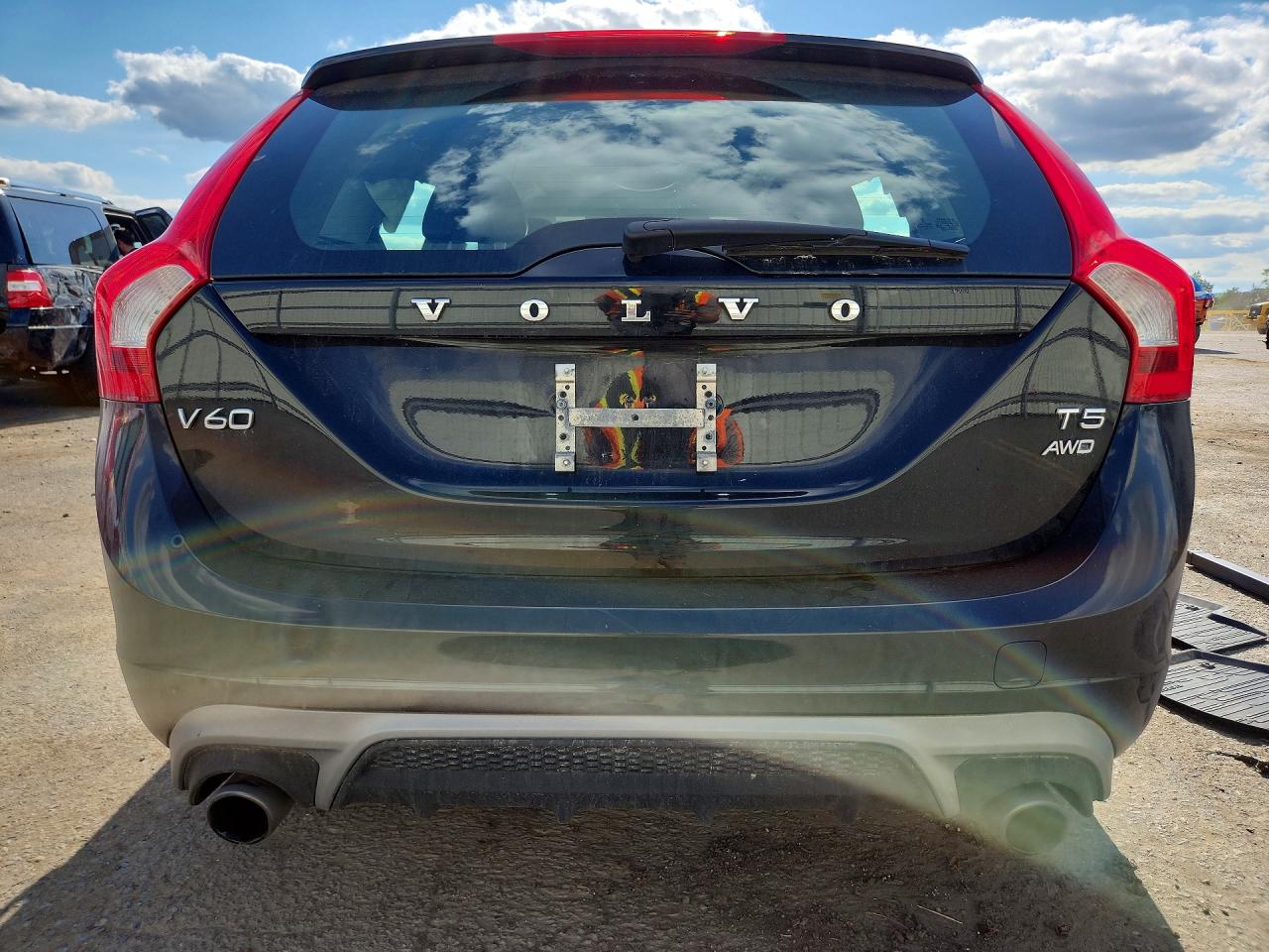 2018 VOLVO V60 Dynamic