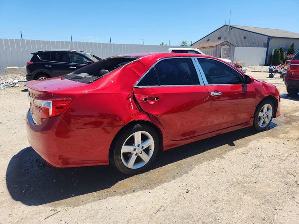 2013 TOYOTA CAMRY