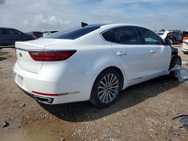 2017 KIA CADENZA