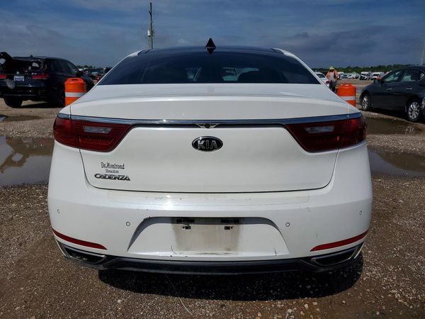 2017 KIA CADENZA