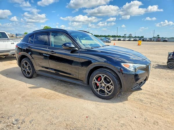 2018 ALFA ROMEO STELVIO AWD