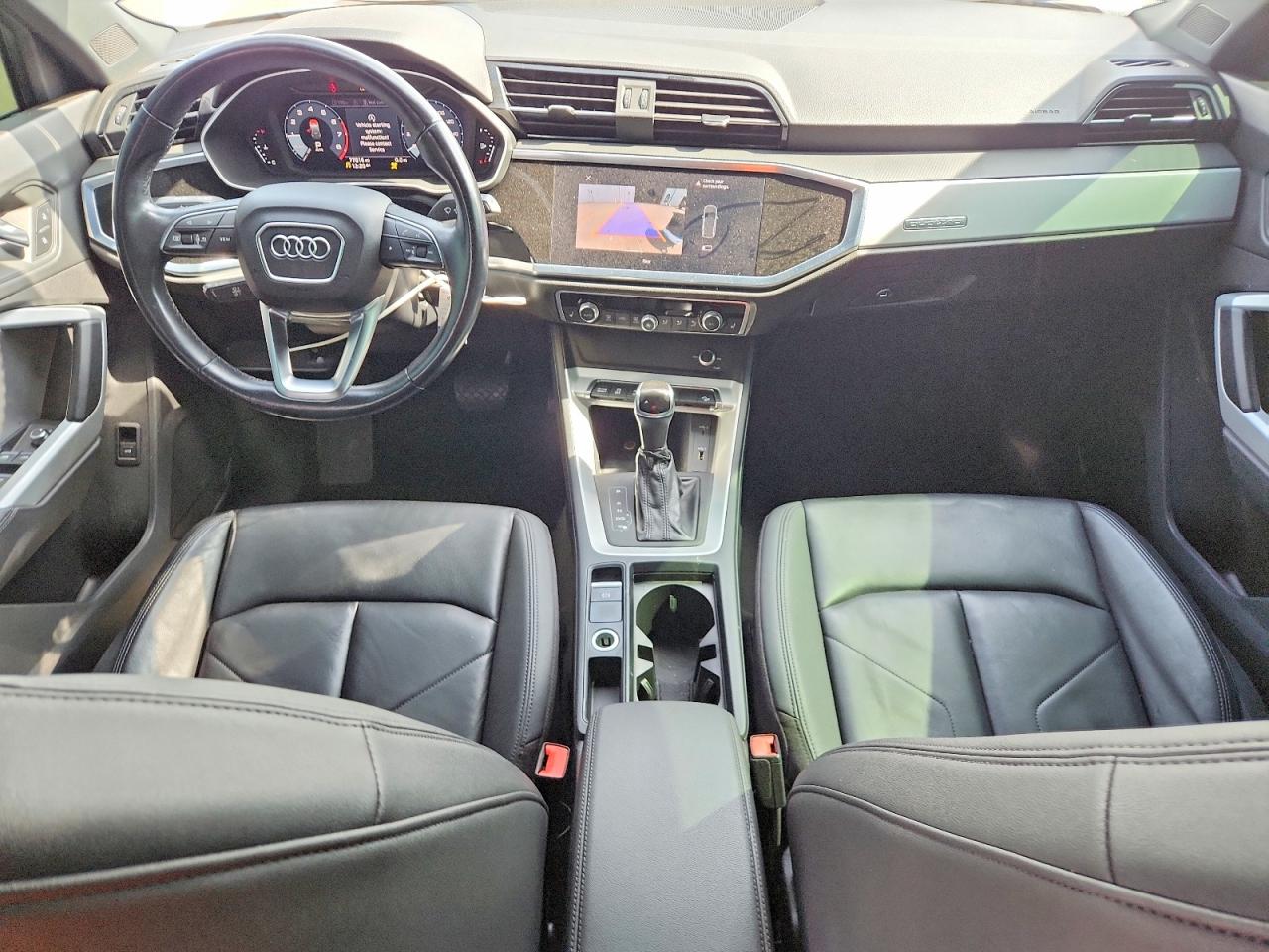 2021 AUDI Q3 quattro Premium