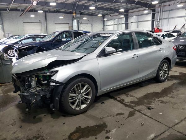 2015 TOYOTA CAMRY