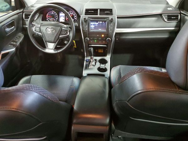2015 TOYOTA CAMRY