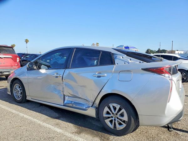 2017 TOYOTA PRIUS