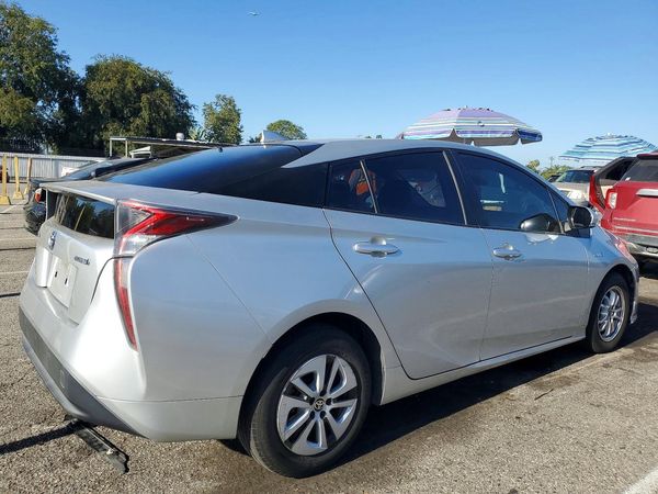 2017 TOYOTA PRIUS