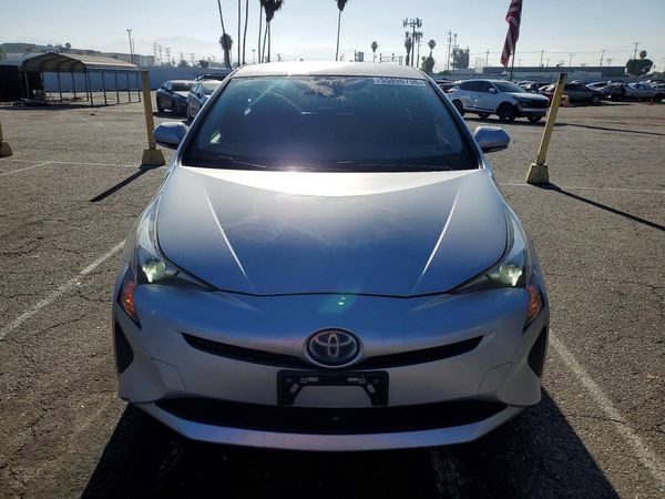 2017 TOYOTA PRIUS
