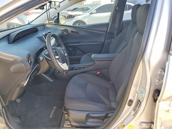 2017 TOYOTA PRIUS