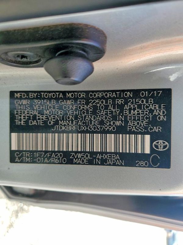 2017 TOYOTA PRIUS