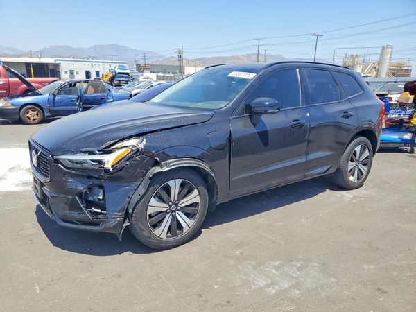 2024 VOLVO XC60 Core