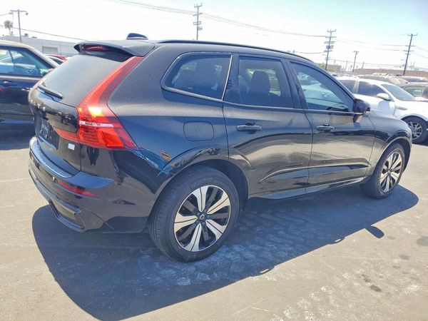 2024 VOLVO XC60 Core